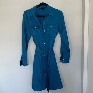blue collared dress with silver button details, tie belt / size 4